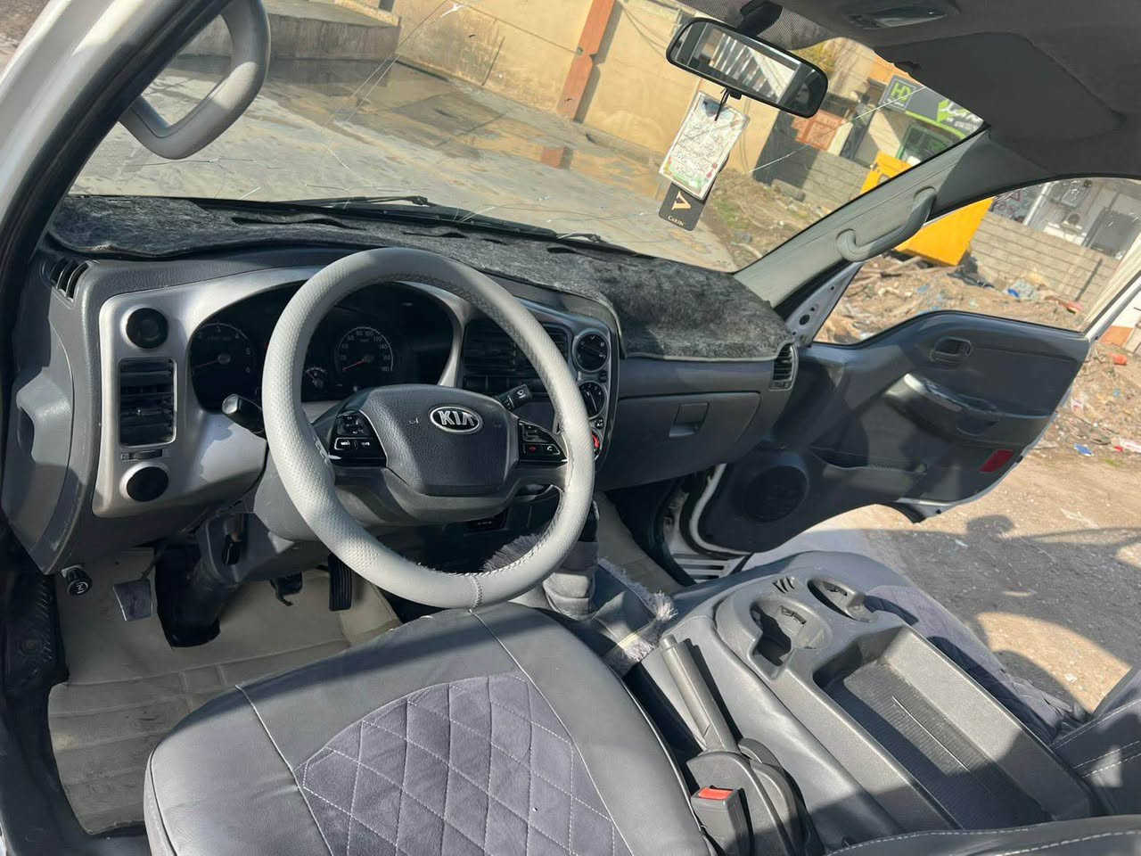 کیا مۆدێل 2015 حەجم 2700 گێر و مەکینە و ئەکسل بەشەر بێ بۆیاخ ڕەقەم بەخداد بەشەرتی پاکانە  *********** أربيل, العراق
