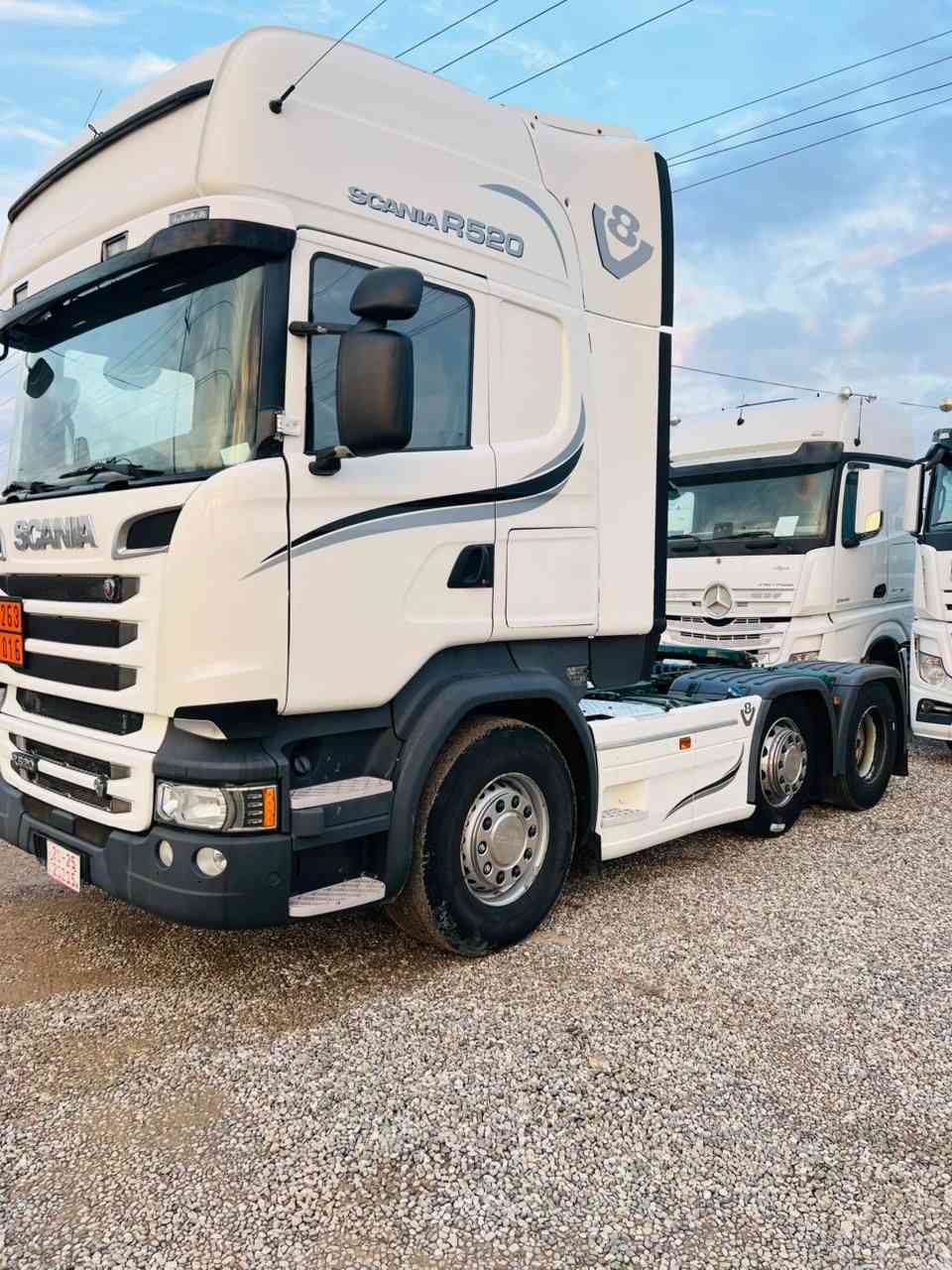 السلام عليكم سكانيا موديل 2016 فول مواصفات كاميرا حساس ريتايدر ثلاجه سنكل امامي المكينه 520السعر 3 دفاتر و80 وبيه مجال الاستفسار/***********
