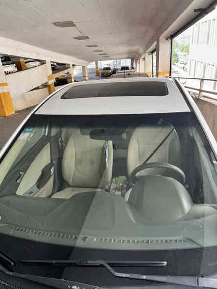 سلام عليكم للبيع اكسنت بلو  2012 سياره بيها نواقص بسيطه وبيه خيط تبخير فقط من القبغ تبخبر بعدها بدايته 3 قطع صبغ جاملغ امامي ايمن وجاملغ خلفي ايسر والباب ب اسمي تحويل مباشر جاهزه من التحويل ورقهما حلو السعر 95 وبيها مجاال  مكانه بغداد البنوك ***********
