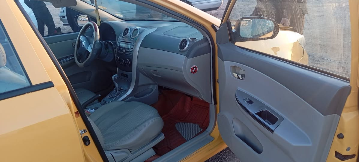 بيوايدي ابيع كوم حديد موديل 2016/سنويه منتهيه سنتين سعر 60بيها مجال هيئة غرامات ام صفره *********** البصره حيانيه شارع ستين شارع عام البصرة, العراق
