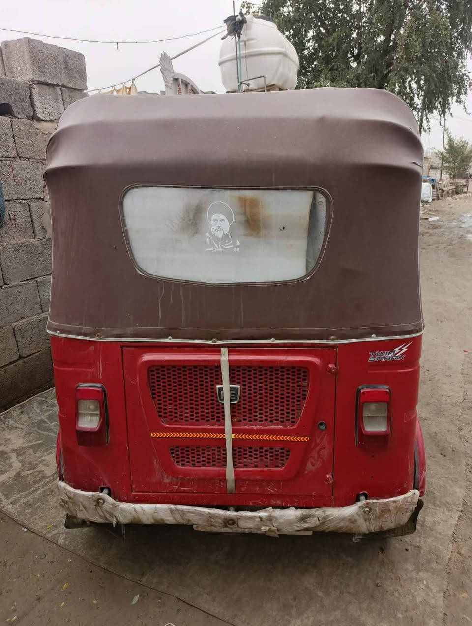 سلام عليكم تكتك للبيع موديل 21 شهر 6 تكتك حلوه ونضيفه مالت جناي وراق المصطفى شرط الترقيم سعر 6  ونص وبيه مجال مو شراي لا ينتصل رجأن التفسار على الخط *********** مكاني بغداد
