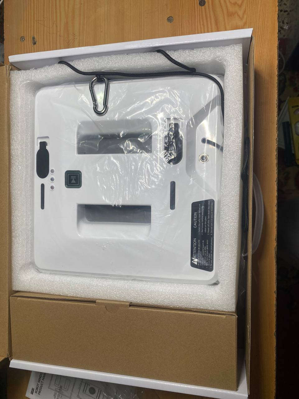 روبورت تنظيف النوافذ الذكي يشتغل تلقائياً مناسب للبيوت والمكاتب والواجهات الزجاجية يلتصق بالزجاج وينظف تلقائياً مع حبل أمان وقطع تنظيف


**إذا كنت صاحب هذا الإعلان وتريد حذفه لأي سبب، رجاءا أرسل رسالة إلى الدعم الفني**