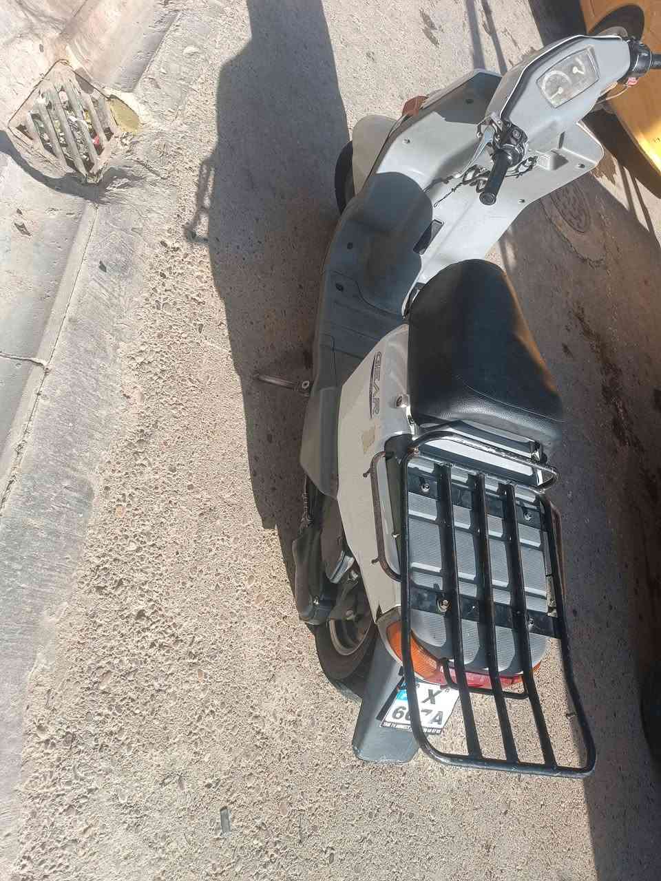 السلام عليكم دراجه ستين بيكم للبيع دراجه حلوه مكينه ناعمه مابيه اي نقص نكره سلف هندر كامله تايرات جدد السعر 250 وبيها مجال 
المكان بغداد/الكريعات
الرقم /***********
