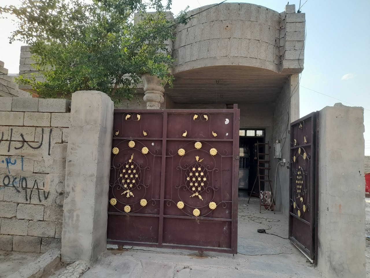 للبيع
مساحه ١٥٠
الموقع حي الفرسان 
السعر ٣٥ وبي مجال
***********
