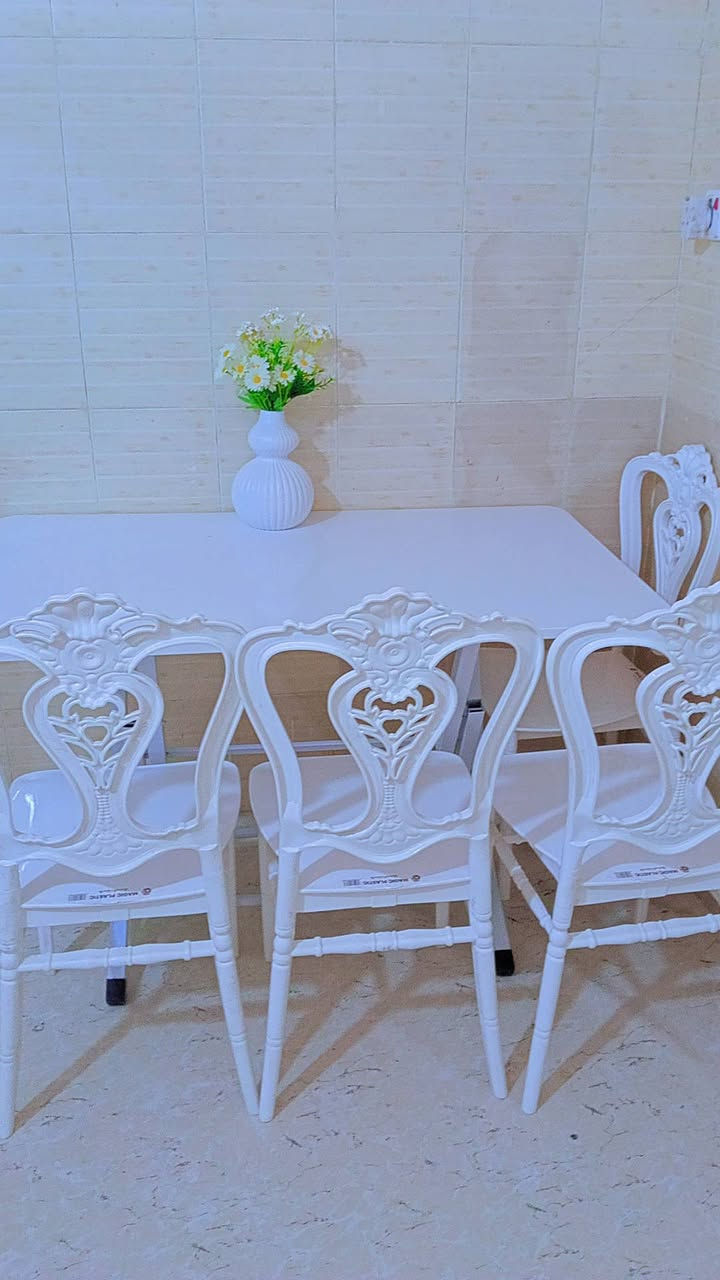 ميز طعام عاج مع 4كراسي سعر 125


**إذا كنت صاحب هذا الإعلان وتريد حذفه لأي سبب، رجاءا أرسل رسالة إلى الدعم الفني**