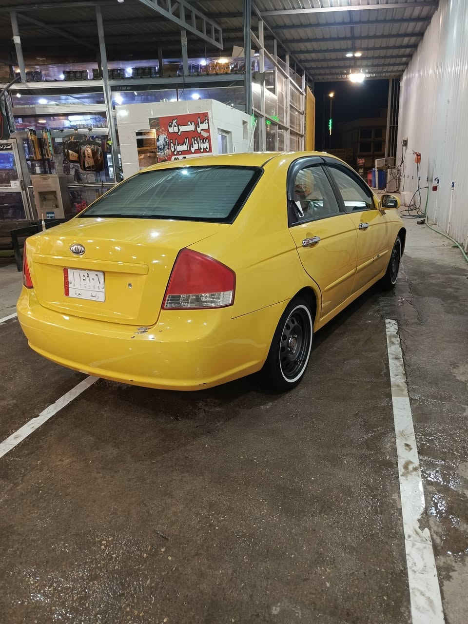 بيع مستعجل 
كيا سبكترا مكينه كير كفاله

مكينه 2000  سنويه لل29  مشروع وطني ضربتها امريكيا بالجاملغ الامامي الايمن السياره جاهزه السعر 66 وبيها مجال مصفره هيئه ومرور مامطلوبه فلس

عنوانها كربلاء 

اتصل وتدلل ‏‪***********‬‏
