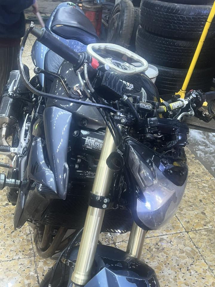 السلام عليكم
الي مو شراي لينطي كلمه ويخليني مارد ع ناس الشرايه 
جكسر سياحي موديل ٢٠١٧ نضافه الكشر كدامك كير محرك ممفتوح مكاني بغداد الامين ***********
