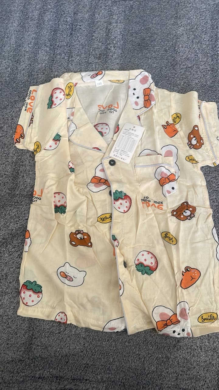 تراك قطني بناتي ولادي 
قياس ٤/٥/٦/٧/٨/٩/١٠
سعرقطعه ٨ الاف


**إذا كنت صاحب هذا الإعلان وتريد حذفه لأي سبب، رجاءا أرسل رسالة إلى الدعم الفني**