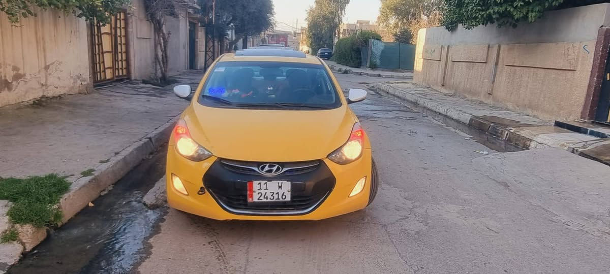 اسلام عليكم 
الانترا مديل 2013 كربون بنزين بيها  ضرار بوند محرك 18 السياره جهازها ما يعوزها ربع طخم امامي خلفي جديد تيرات جديده بسمي السياره رقم بغداد مشروع وطني عنوان السياره بل موصل ***********/
