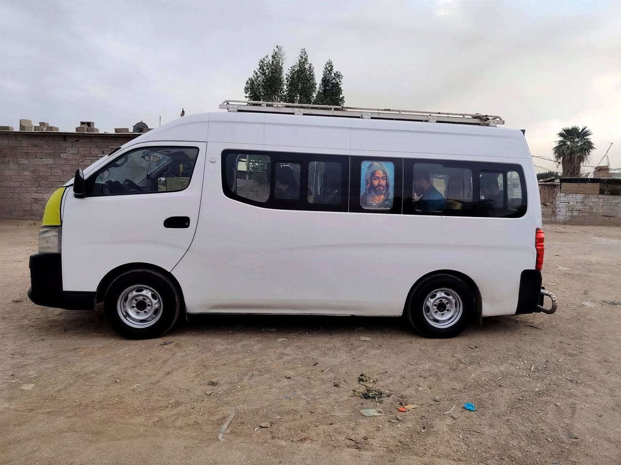 السلام عليكم
نيسان 2014 
كير مكينه اكسل كفاله 
مكينه ستوني شادها صار شهر 
مراوس ب هايسه 2009
جنبي عاليه 
***********
