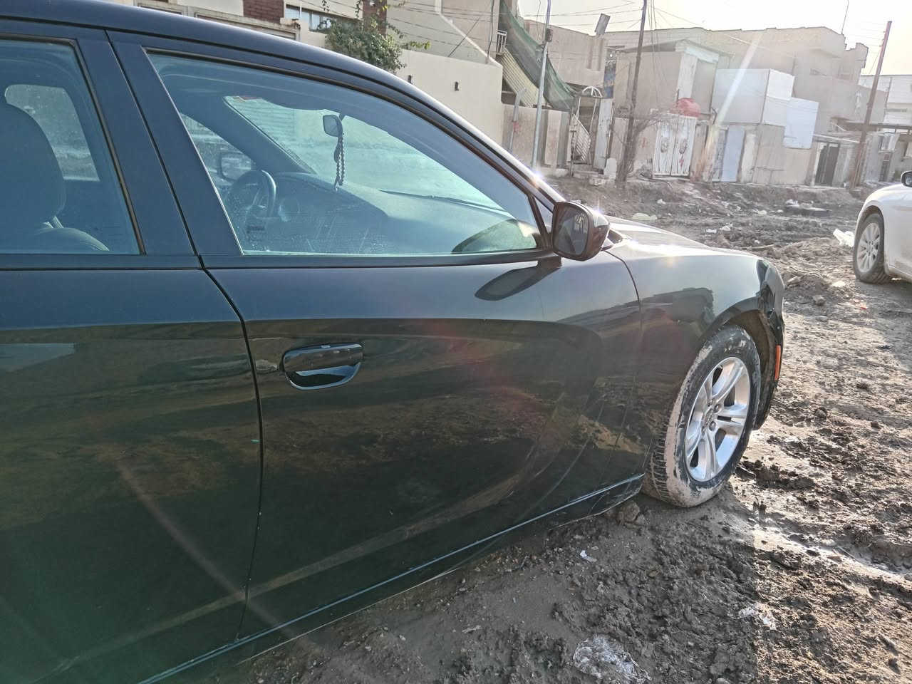 السلام عليكم
جارجر مديل ٢٠٢٢ اصل
لون اسود
وارد امريكي
مواصفات SXT
السياره بصمه تشغيل عن بعد كشن كهرباء
حادثه جاملغ تبديل نفس اللون بدون الداخل وحالياً بيه ضرر بنفس الجاملغ موضح في الصور
ماشيه السياره 34 الف ميل
رقم بغداد
سعر السياره 220 💵💲 
مكان السياره بابل
للاستفسار رقم الهاتف ***********
