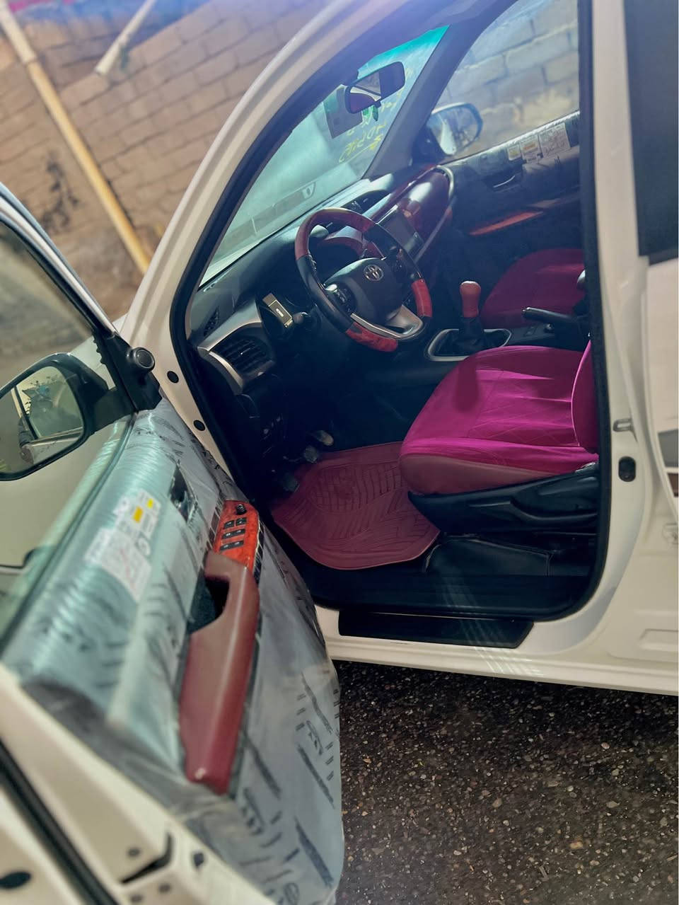 بيكم 2017 كير عادي الساير  رقم بصرة فول مواصفات تبريد خلفي وتابوت سياره باكيت كفاله عامه عدا شخط بالحوض صفحه السدر امبين بالصوره باقي كفاله عامه السعر 220 بيه مجال بسيط شراي يتصل *********** او *********** مكاني البصره قضاء المدينه Singapore
