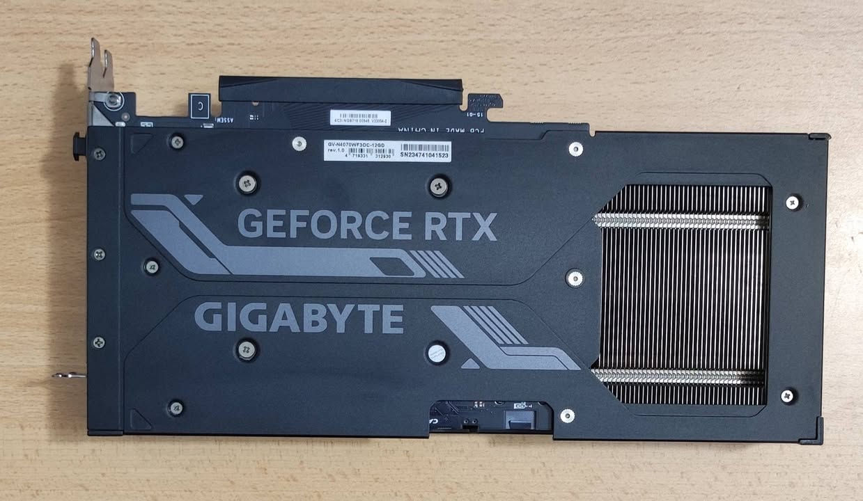 السلام عليكم
كارت شاشة للبيع 
RTX 4070 12G GIGABYTE 3FAN
مستخدم نظافة 100% 
السعر 700 الف قفل سعر ثابت 
مكاني بغداد


**إذا كنت صاحب هذا الإعلان وتريد حذفه لأي سبب، رجاءا أرسل رسالة إلى الدعم الفني**