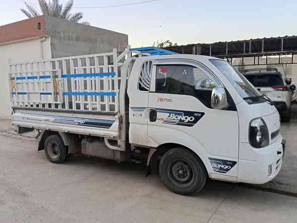 كيه 2700
موديل 2016 باسمي حصه كاز بيها رقم كركوك
شرط محرك كير شاصي سياره جاهزه سنويه لل 2028
السعر 120 
***********
***********
