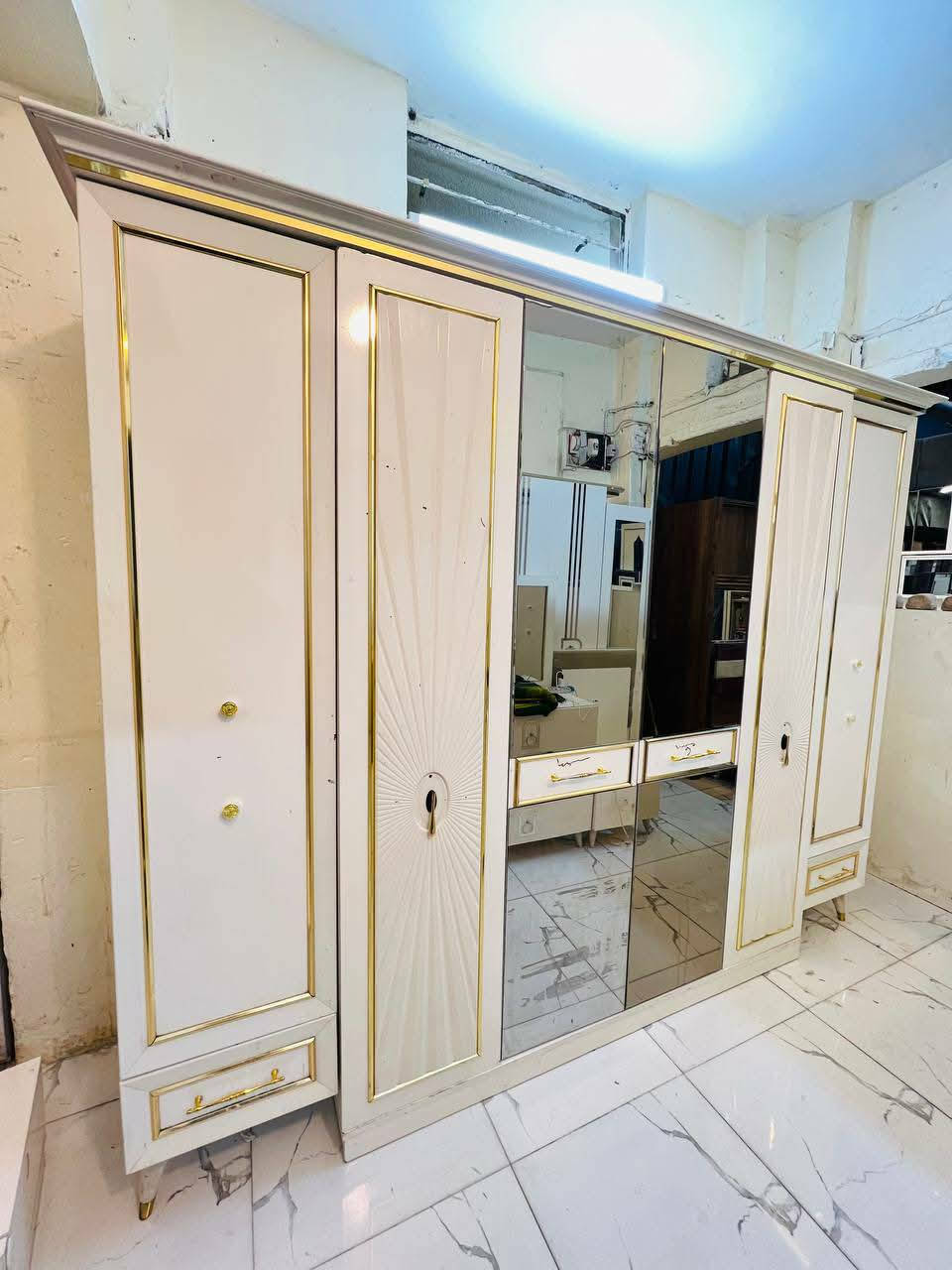 للبيع استفسار حجز وتساب ***********
