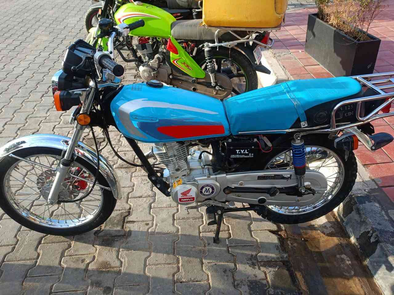 سلام عليكم دراجه للبيع نامه 24 أوراق كامله الدراجه حلوه الشراي بي خير او يدلل هاذ رقمي ***********
