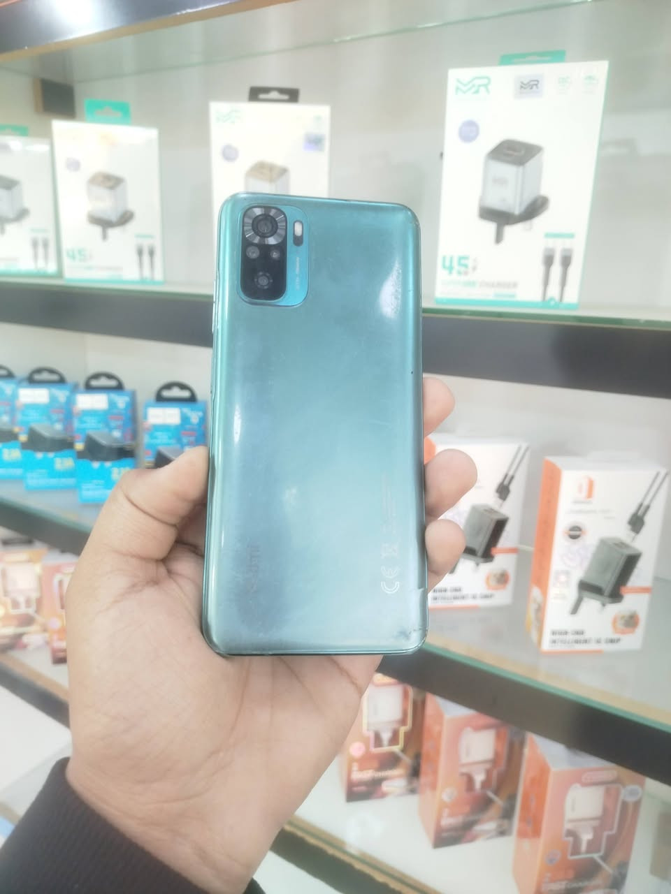 ريدمي نوت 10 s ذاكره 128 مبدل شاشه فقط السعر 75 الف عنواني كوت/فلاحيه/***********
