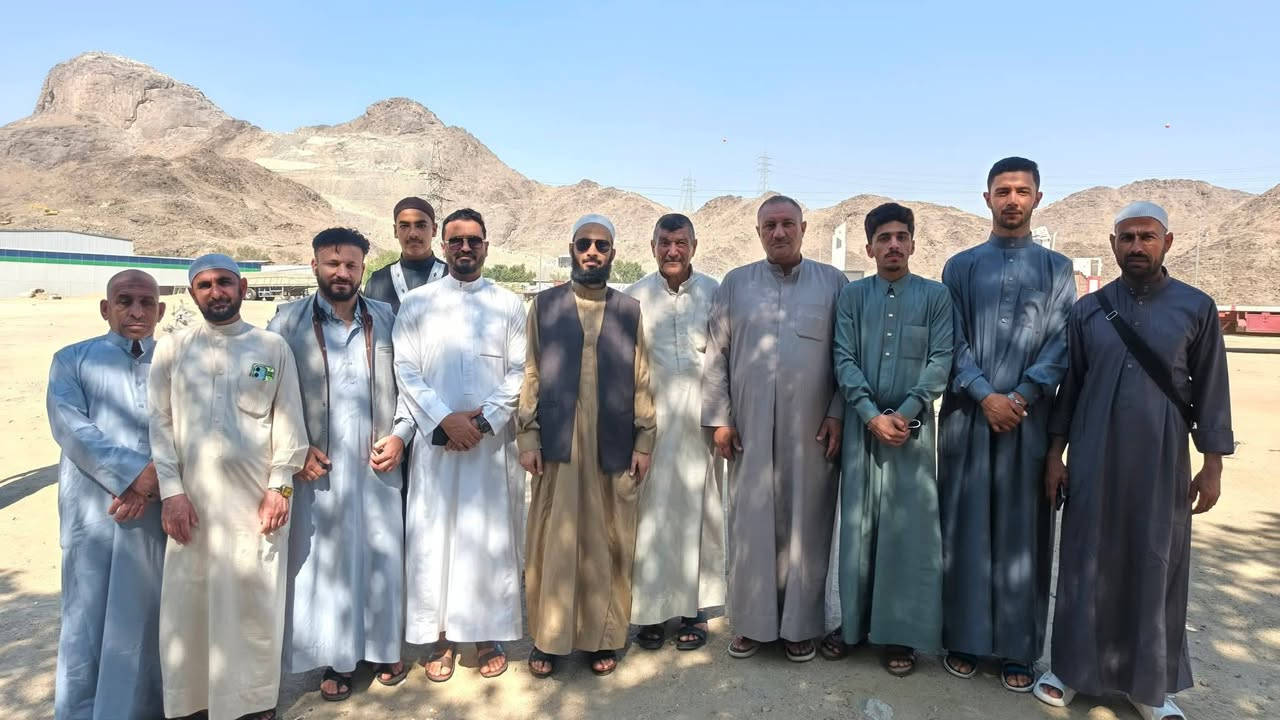 جولة معتمري شركة الرحمة للحج  والعمرة في مكة المكرمة ١٠ / ٢ / ٢٠٢٦
وقد شملت 
زيارة جبل الرحمة صعيد عرفات 
زيارة مشعر منى 
زيارة مشعر مزدلفة
زيارة جبل النور غار حراء
زيارة جبل ثور 
ونسأل اللّه أن يتقبل منا ومنكم صالح الأعمال

ومازنا مستمرين في استلام جوازاتكم سارعو بالحجز المقاعد الاخيرة فقط 8 وراق

***********
