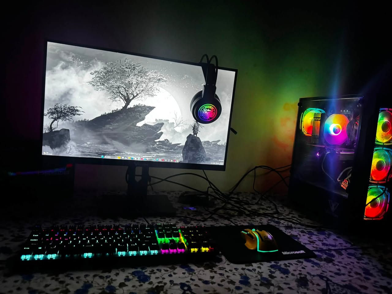 PC Gaming للبيع
* Intel Core i5-10400
* RTX 3050
* RAM 16GB 3600MHz
* SSD M.2 512GB + HDD 500GB
* MSI H510M PRO
* PSU 650W

مع شاشة + كيبورد + ماوس + سماعة + مكبر صوت

الجهاز استخدام شخصي، جميع القطع كانت جديدة عند الشراء، وعمره حوالي 11 شهر فقط. حالته ممتازة ونظيف جدًا، ولا يحتاج أي صيانة، جاهز للاستخدام والألعاب .

السعر: 1,100,000 دينار قابل للتفاوض بالمعقول.

للاستفسار أو المعاينة راسلني على الخاص
او على الواتساب : ***********
