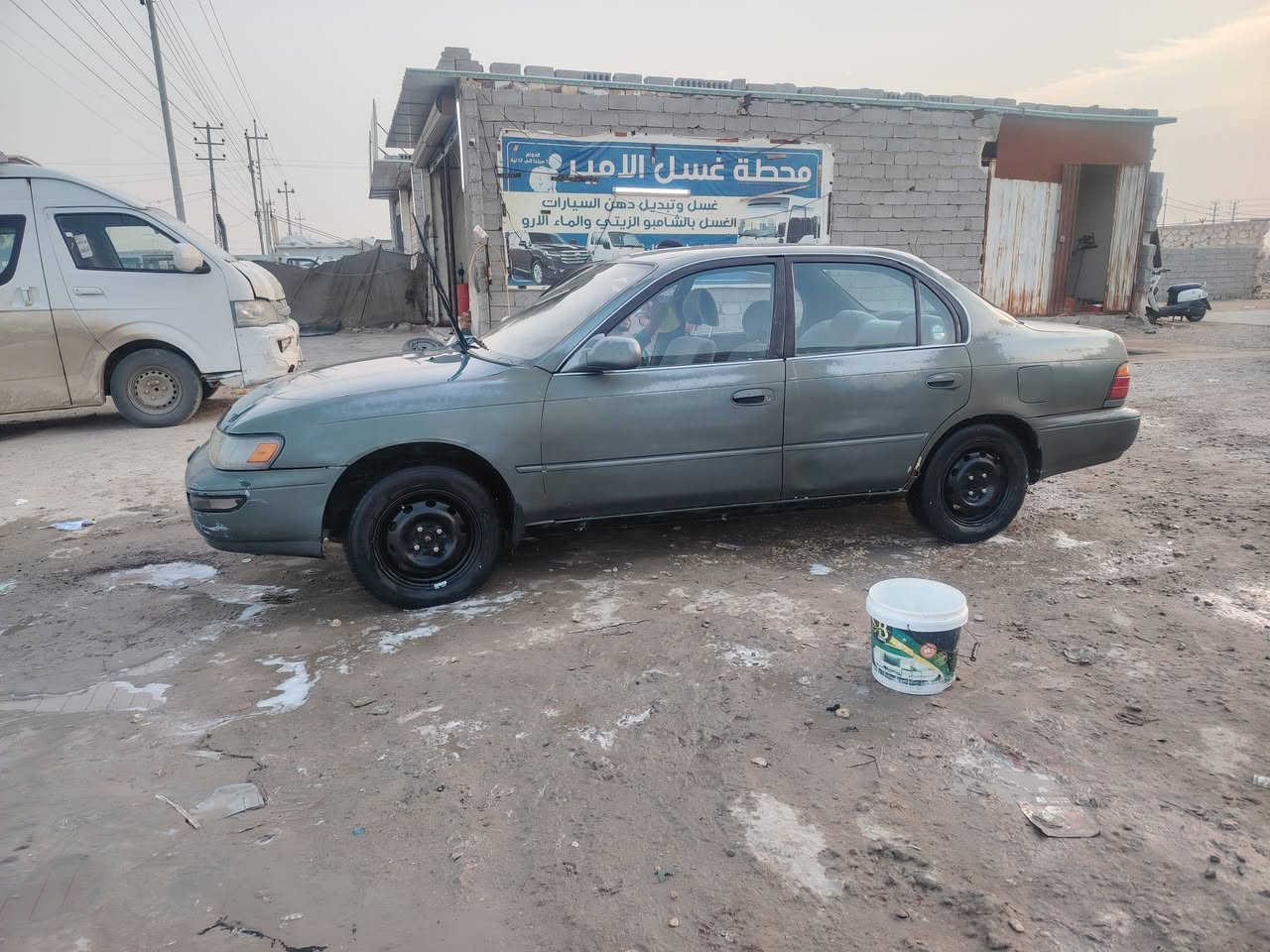 كورلا ياباني 92 للبيع 
رقم بغداد مشروع وطني والسنويه (بأسمي)  
مكفولة من الحادث القوي او العيب الشرعي
الكير والمكينة بحالة جيده (السيارة جاهزه للسفر) 
(تبريد ثلج)  والكهربائيات كلها شغالة 
مكان السياره النجف الأشرف / الحيدريه 
السعر : 47  ورقة 
الاتصال : ***********
