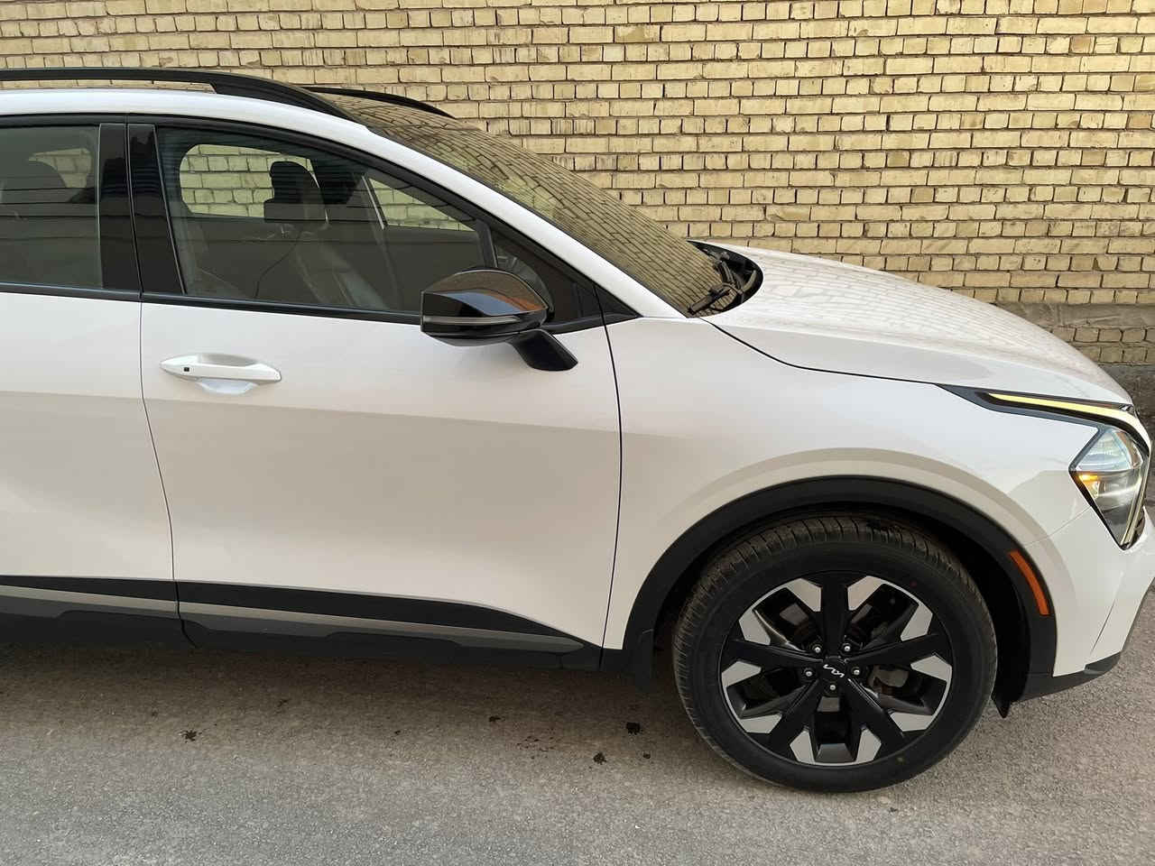 سلام عليكم
كيا سبورتج XLin امريكي 2023 رقم بغداد نگليزي 
ماشيه 68 mil
مواصفاتها
. محرك 2500
. بصمه 
. بنوراما 
. صندوق كهرباء ذكي 
. كرسي كهرباء السائق 
. سايد بريك بصمه 
. انظمة قيادة عدد 4
. شاشه متصله كبيره
. شاحن واير ليس 
. تدفئه كشنات 
. رادار امامي وخلفي وجانبي 
. اتوو هولد 
. تحديد مسار 
. حساس خلفي 
حادثها الامريكي صندوق وتعدل نفسه وباب خلف سائق كلير فقط 
وبلعراق خشم جمالغ امامي جهة السائق اربع اصابع ونرش كلير فقط 
سعرها 22$ وبيها مجال 
مكانها بغداد الحسينيه 
هـ***********
