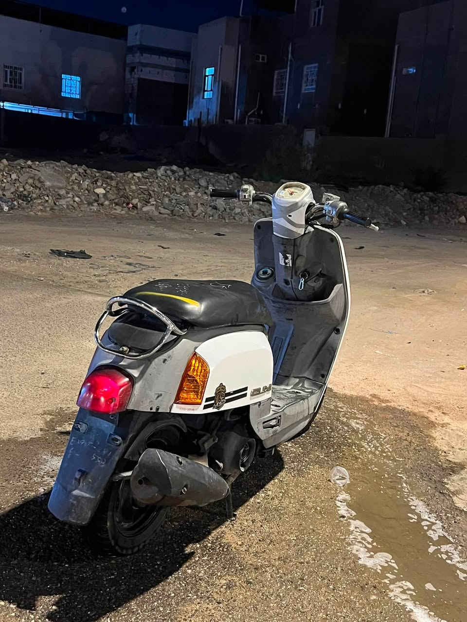 السلام عليكم
دراجة بوليسي للبيع 
الدراجه كلشي شغال بيها 
من سلف من كهربائيات من اشاير 
كلشي شغال بيها 
دراجه تجي تشوفها بعينك 
دراجه مفتوحه مره وحده ل سبب تعمير الدراجه
السعر925 موشراي لاتعبني فدوه اروحلك 
التواصل ع رقم واتساب او رصيد
 مكاني بصره حكيميه ***********
