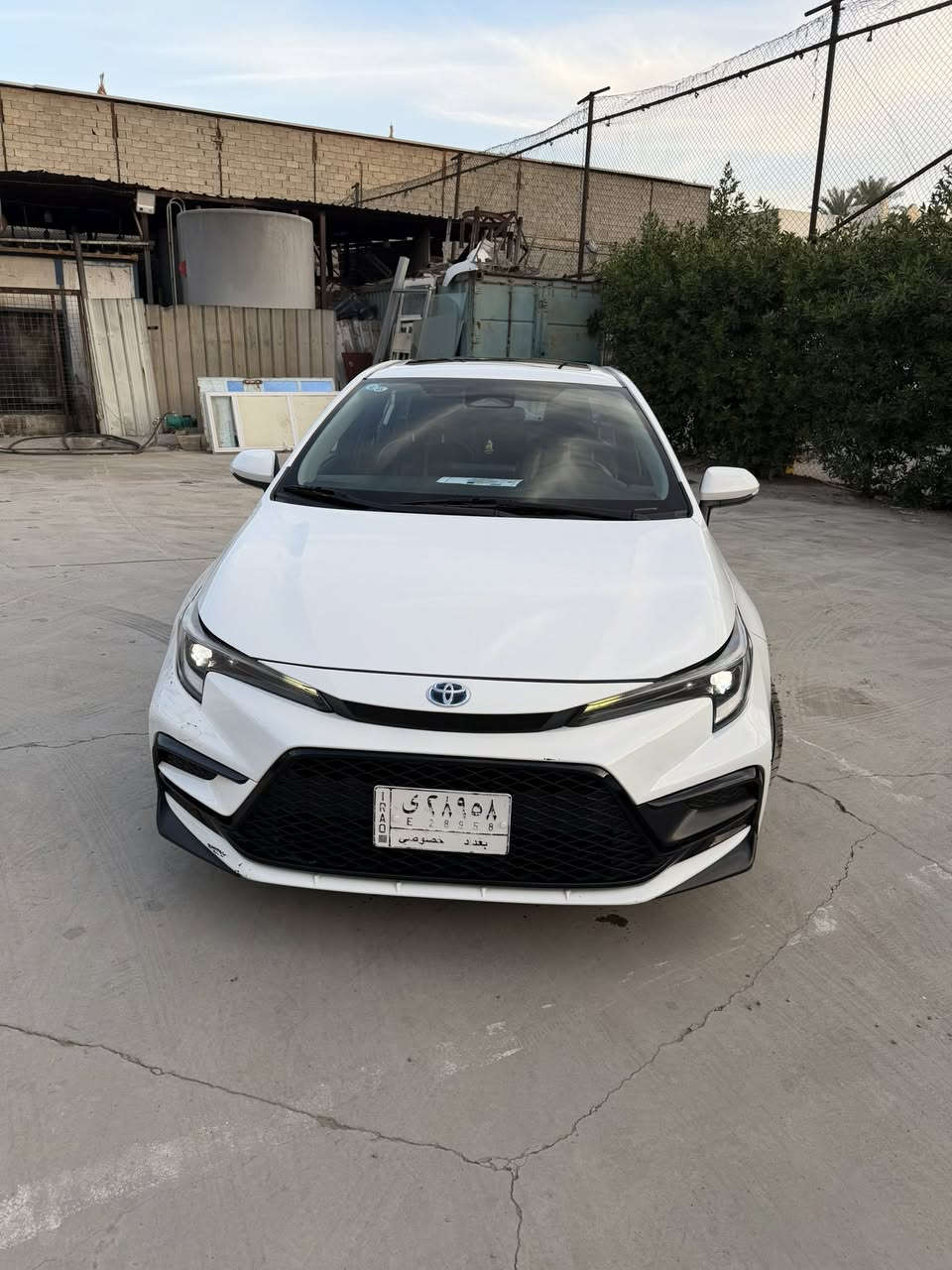 السلام عليكم 

كورلا هايبرد ٢٠٢٣ شكل s
ماشية ٦٣ الف 
الي تكون بيه فتحة سقف وكشن كهرباء
السيارة ب اسمي

السيارة على ايدي ماخذها زيرو
بيه شوية شخوط بحكم الشارع
وبيه طخة بالدعامية نكسر بيه كفر الماصدة فمبدل الماصدة اني ومرفق صورة الطخة
 تخم تايراتها مبدل جديد و دسكاتها الأمامية مبدلة جديد

ب ١٥٣ وبيه مجال للشراي 
لتواصل على هذا الرقم ***********

مكانها بغداد الكريعات
مع الشكر
