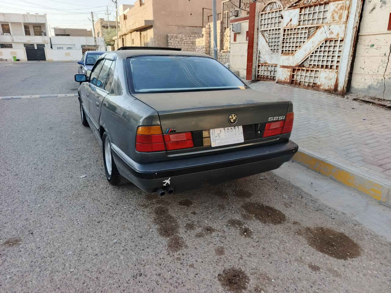 للبيع BMW موديل 91 حجم 525 رقم نينوى باسمي مشروع وطني سنويه الى 2029 السياره جاهزه من كلشي تبريد محرك كير كله جديد بيهاا اشويه جراد خفيف بلبنيد والقماره والصندوك 
محرك مسكر كبس كشنات جلد 
للاستفسار ***********
