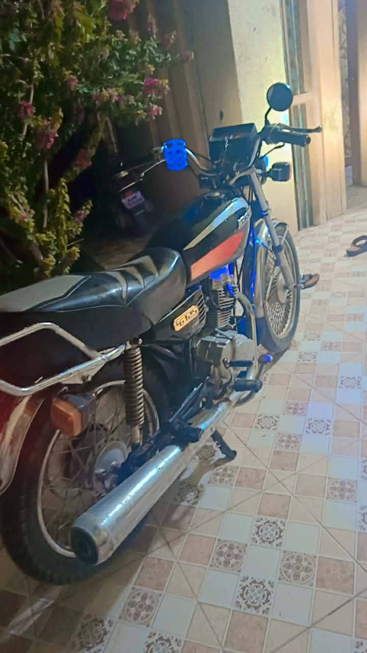 السلام عليكم  دراجه اربعه كير اللبيع موديل 19 نضيفه السعر 550 الاستفسار على هذا الرقم ***********
