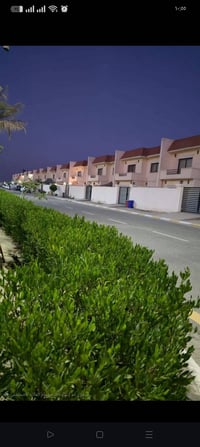 بيت للايجار • مجمع السلام السكني • ٢٠٠م