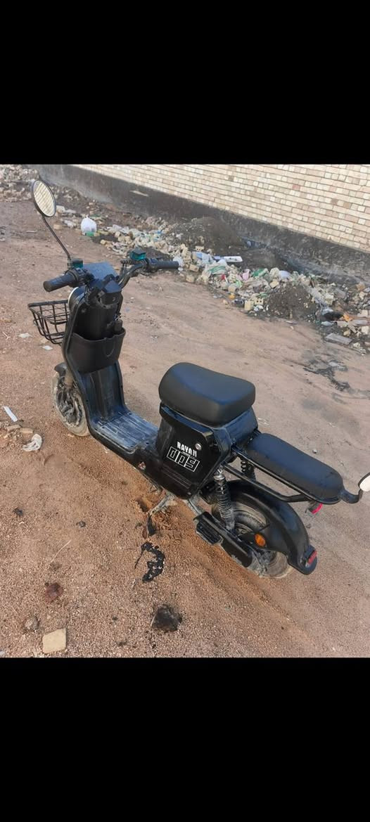 دراجه شحن اسود موديل 25 نضيفه عايزها بطاريه لو وحدة لو إثنين السعر 350. بيها مجال المكان النجف حي النداء. إتصال ***********. واتساب
