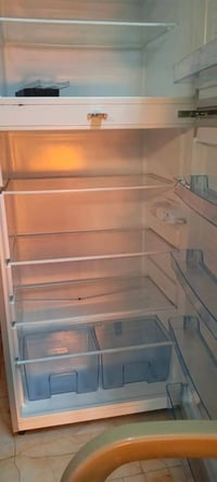 ثلاجة • مستخدمة شهر • ماتور محروق