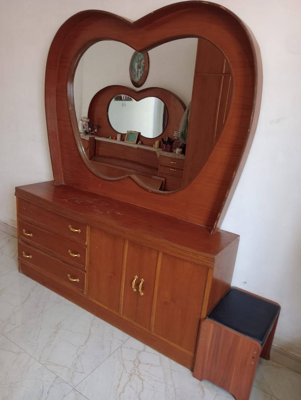 غرفه نوم اخت الجديده سعر 750الف المكان الشعله


**إذا كنت صاحب هذا الإعلان وتريد حذفه لأي سبب، رجاءا أرسل رسالة إلى الدعم الفني**