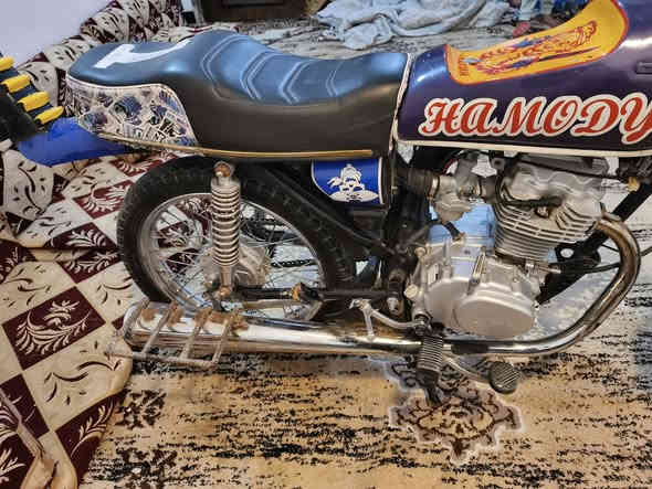 السلام عليكم شباب دراجه للبيع اوراق اوراق شاصيه باكستاني اوراق كامله موديل 2015 دراجه تعمير كله 2024
مكينه شلامجه سعره 650 وبيه مجال حك الجيه 
رحمه لله الما يشتري لا يضل بس يسولف 
مكاني شطره 
***********
