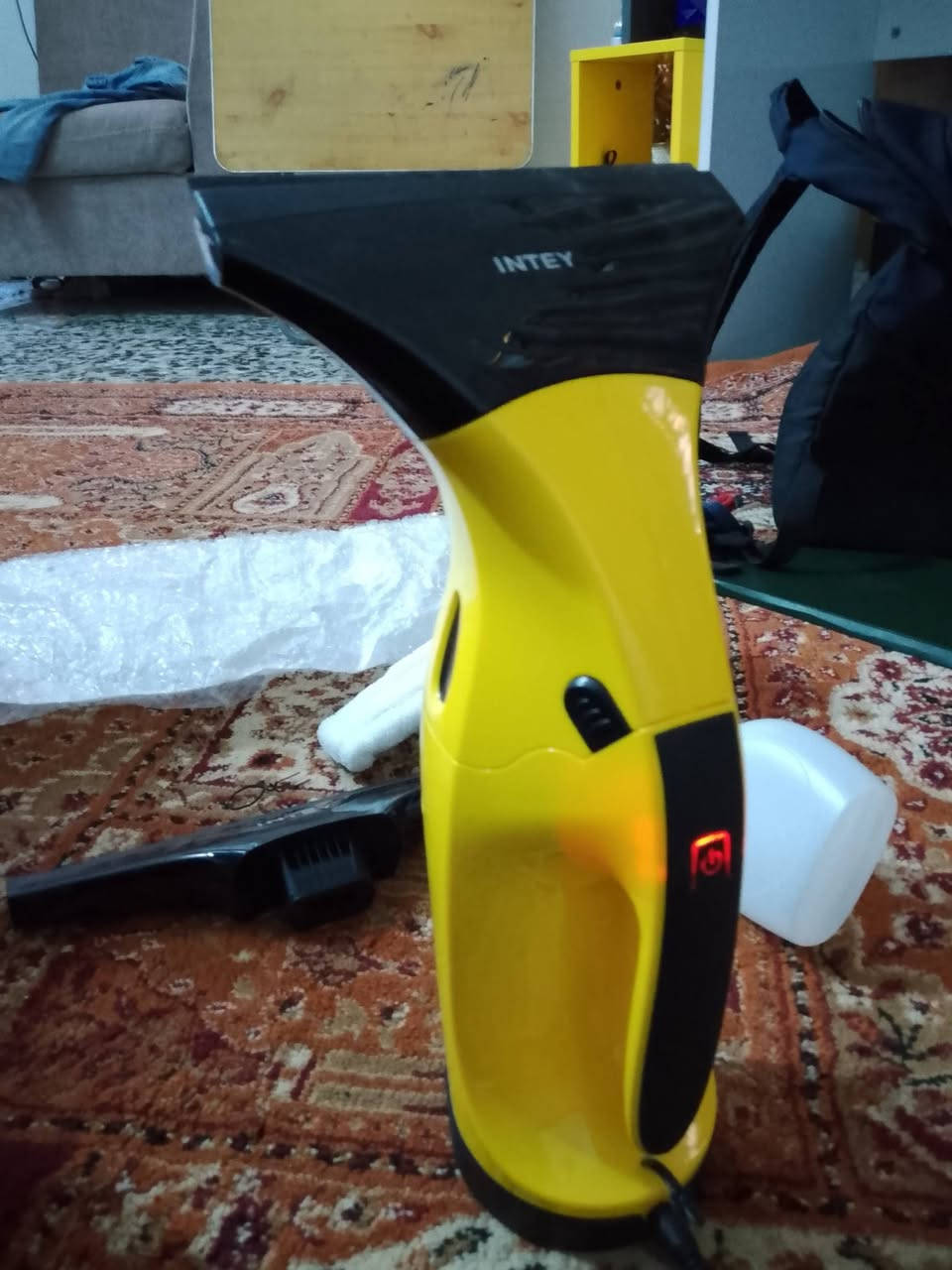 مكنسه كهربائيه لنوافذ على الشحن
السعر 35الف العنوان بغداد الجديده


**إذا كنت صاحب هذا الإعلان وتريد حذفه لأي سبب، رجاءا أرسل رسالة إلى الدعم الفني**