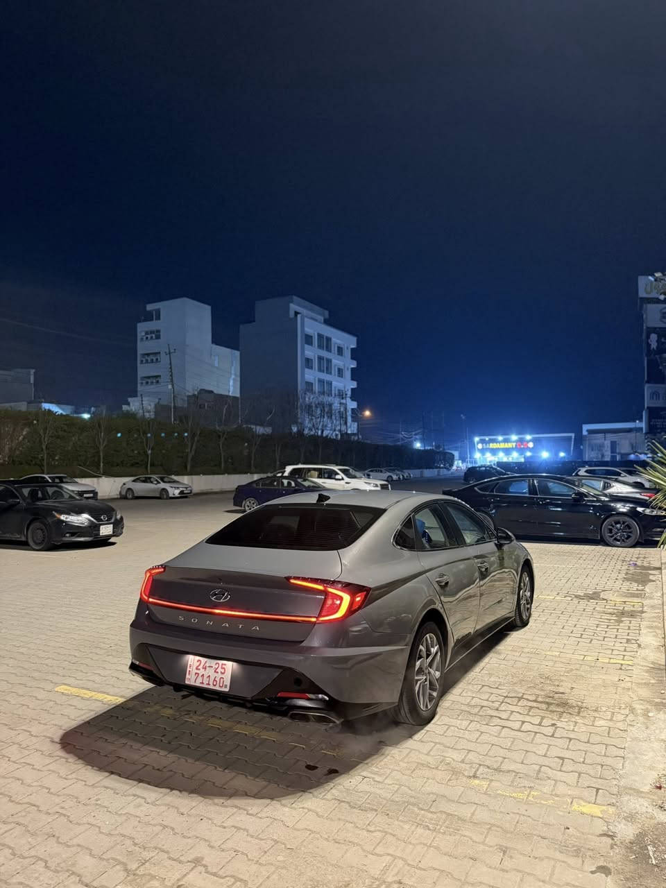 ﷽
السلام عليكم 
سوناتا وارد امريكي (SEL)✅
موديل : 2023
سعر: 135$💵 ورقه مجال بصيط 
لون: سمنتي 🩶
ماشية: 43 الف ميل 
حجم محرك : 4 سلندر 2.5L🚀 بدون تيربو 
مواصفات (SEL)✅:
داخل ابيض 
بصمةو تشغيل عن بعد 
رادارات امامي و جانبي 
قيادة ذاتية و تحديد مسار 
شاشة و كاميرا 
تبريد قطعتين 
كشن كهرباء و تدفئة 
تحكمات ستيرن و  هيتر 
نظام: (Sport-Normal_Eco)
ملاحظة: ( سيارة من صور حادث بيها بس واحد جاملخ بيها و تلح ٤ قطع كلير امريكا بدون دواخل بدون ايرباك )
محرك و گير و كهرباء و حجر گزوز كل بشرط ✅
سيارة بدون رقم تترقم شمالي 
مكاني : اربيل 
‏‎تفاصيل اكثر الاتصال علی ارقام التاليه ‏
‏ WhatsApp - Vibir‏‎‏‎‏‎
☎️0750-887-59-65

السلام عليكم
 سۆناتا وارد امریکی 
مودیل :2023 
نرخی : 135$ وەرەقە و مجال 
رەنگی :چیمنتۆی 🩶
ماوەی رۆشتن : 43 هەزار میل
قەبارەی مەکینە : ٤ پستۆن 2.5L بێ تۆربۆ 
مواسەفات (SEL) ✅:  
ناو سپی 
شاشە گەورە و کامیرا 
تەبرید لمس 
راداری پێش و تەنیشت 
بەسمە و شخال  
کوشن کارەبا و هیتر 
سێ مۆدی لیخورین(ECO-NORMAL-SPORT)
سوکان هیتر 
تێبینی : (سەیارەکە لە رسمی بەس یەک چاملخی پێشی سبوخە وە ٤ پارچە کلیری امریکا دەرچو  بێ ژۆری و بێ ئیرباگ  )
گێر و مەکینە و بەردی گزۆز و بەوابە و رادیتەی هەموو بیلادیە بە شەرتە 
سەیارەکە ژمارە کاتیە 
‏ WhatsApp - Vibir‏‎‏‎‏‎
☎️0750-887-59-65
شوین : هەولیر


**إذا كنت صاحب هذا الإعلان وتريد حذفه لأي سبب، رجاءا أرسل رسالة إلى الدعم الفني**