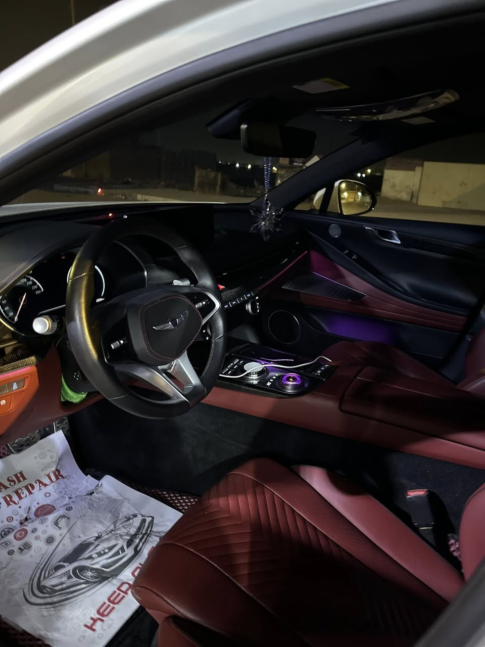 سلام عليكم جنسز G80سبورت برستيج فول لاخير طلب خاص داخل احمر مطعم بل كاربون فايبر بلاد مساج باب شفط دبل مشط ستيرن سيرفس كامل متصرف عليهه الف مبدل بيهه جاملغ وبنيد نفس الون حالين السياره كفاله من صبغ ولبارد ورصعه حته الدعاميه كفاله
***********
