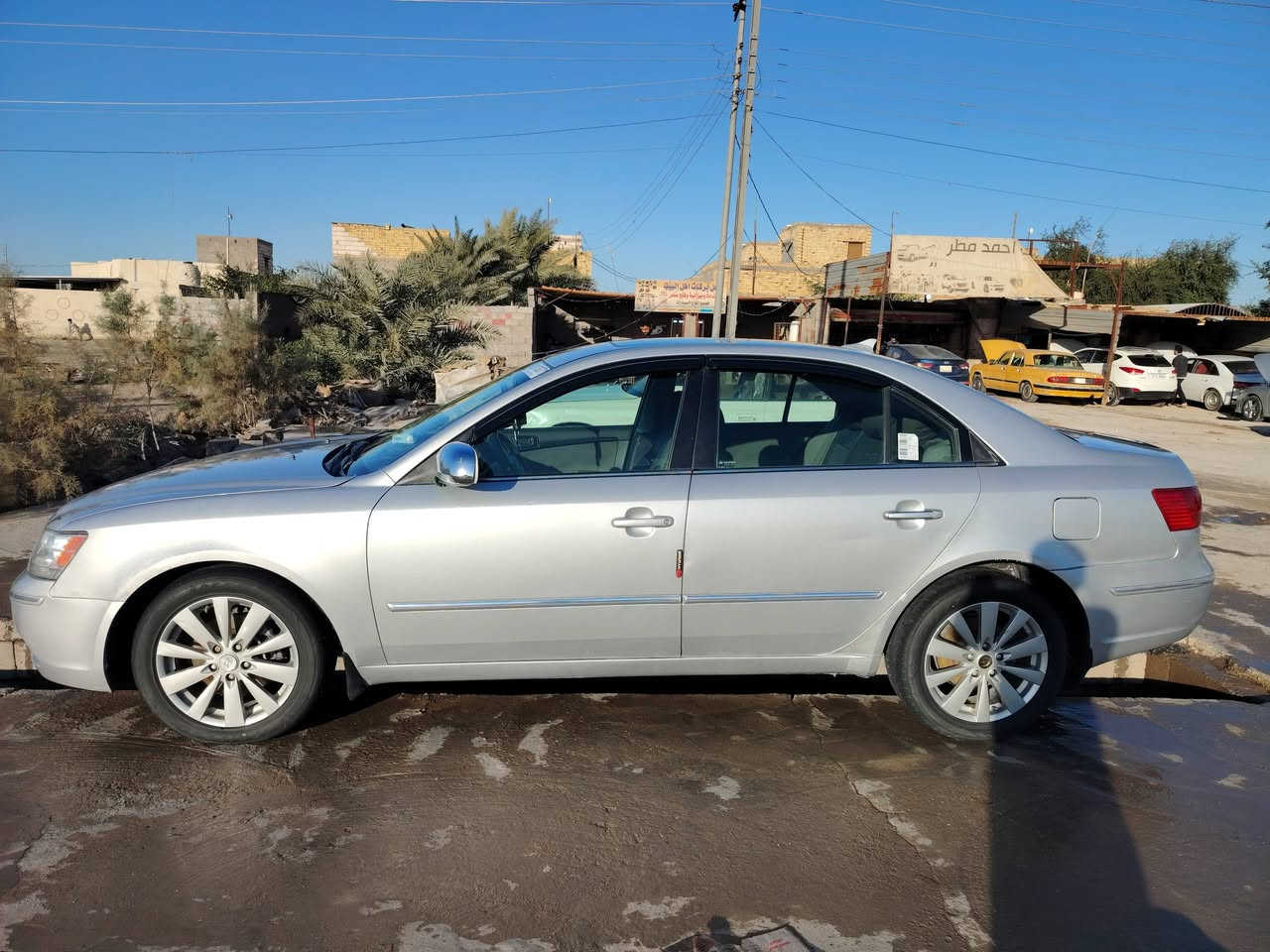 سوناتا موديل ٢٠٠٩ /  ٦ سرندر سنوية صقطة صار ١٠ أيام السيارة ليبل واحد ماعده هاي الضربه البصوره واني صبغته السيارة بسمي
وسونار موجود السعر ١١٠ وبيها مجال ذي قار سوق الشيوخ 
***********
