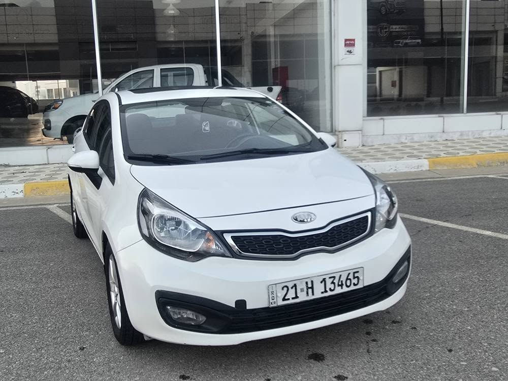 كيا ريوو ٢٠١٤
فوول مواسه فات (توماتيك عادى جام و ئاوينه كاره با سوكان فوليوم حاسه سلايت ناو قه يسى ويل كه ب) سه ياره كه زور زور باكه ١٢٠ هه زار روشتوه  گير و مه كينه و هه موو كيانى به شه رت ره قه موو سه نه وى تازه يه نرخى ٨٩ كه لا معامه له يه كى زور زور كه م تكايه مشته ريت تيل بكه *********** سليمانى ناو شار السليمانية, العراق
