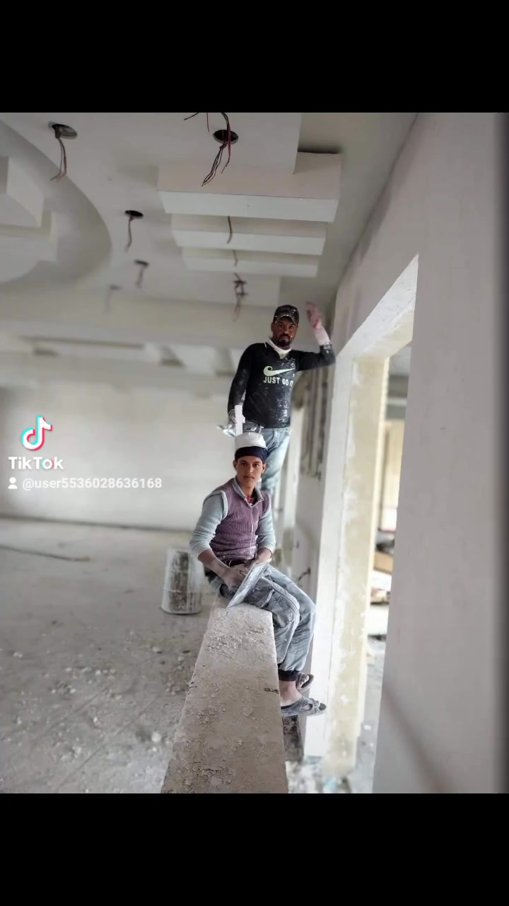 كادر لباخين من الموصل شرط مهندس *********** ***********
