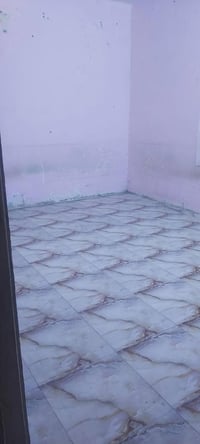 المعقل • ٤غرف • شامل ماء وكهرباء