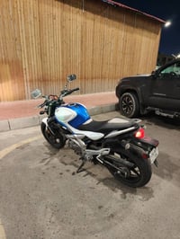 للبيع دراجة سوزوكي sfv650 كلاديوس  موديل 2009 محرك 650 على شكل V بستمي...