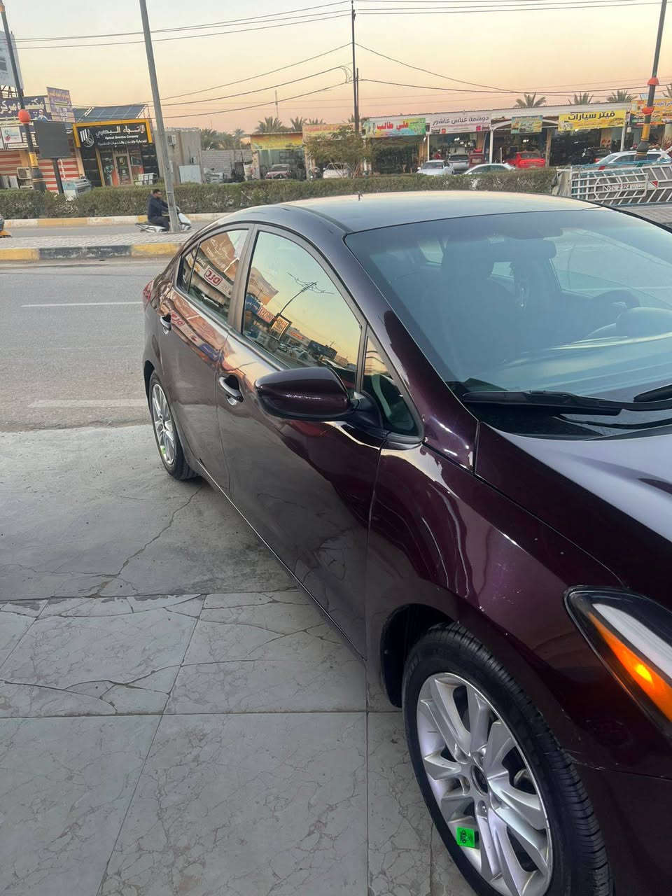 تخم تاير 
صدر امامي خلفي جديد
تحكمات ستيرن جهتين كامر بلادي شاشة 
بعد موصفاته معروفه 
تبريد ثلج 
محرك 200دوش المرغوب 
سيارة حادث جاملغ وشويه من البنيد وباب صدر شرط بدون 
واخل او ايرباك 
وبيه كلير من امريكا مثل مموضح بل سونار 
سعر115وبيه مجال مكاني ديالى بعقوبة التحرير يم مول ماريا للستفسار اكثر اتصل واني حاضر ***********
