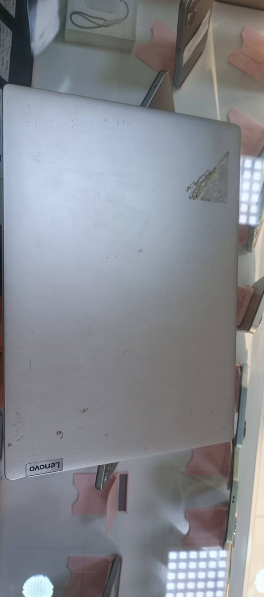 لابتوب للبيع او مراوس سعرة 140 مكاني فقط كوت 
معالج ADM3060e  كارت شاشة ADMRadeon
 هارد ssd128  سوبر سلم الابتوب رقمي ***********‬‏
