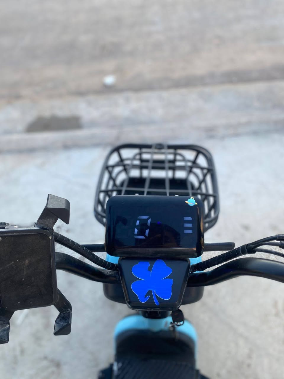 سلام عليكم دراجة ريان حجم 14 دراجة جديدة استعمال شھرين دراجة جديدة مكاني الغزالية الھياكل سعر 250بيھة مجال لطيبين الدراجة جديدة سبب البيع ضرف


**إذا كنت صاحب هذا الإعلان وتريد حذفه لأي سبب، رجاءا أرسل رسالة إلى الدعم الفني**