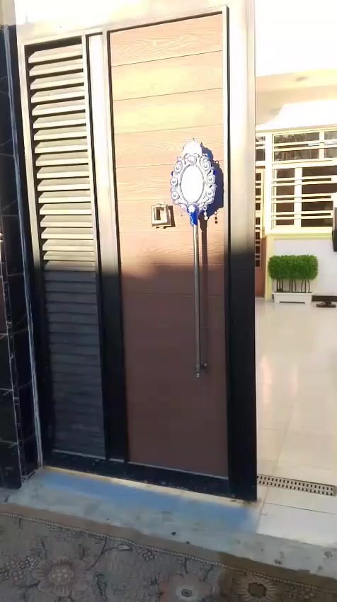 بيت للبيع مساحة 140متر
شارع بيت المري
قريب على الوسط.حي طارق..
اتصل ***********
