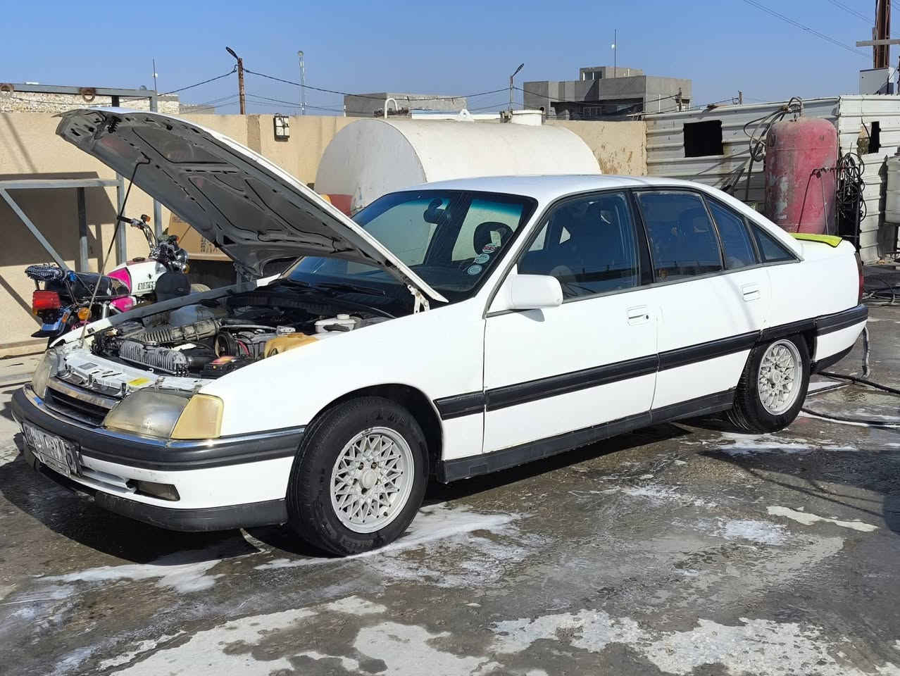 اوبل اومكا 91 معمره السياره ومبدل بيه قماره مكينه وكير جدد حداديه جديد اكسن جديد مالك موجود مداور ثاني يوم السعر 30 وبيه مجال


**إذا كنت صاحب هذا الإعلان وتريد حذفه لأي سبب، رجاءا أرسل رسالة إلى الدعم الفني**