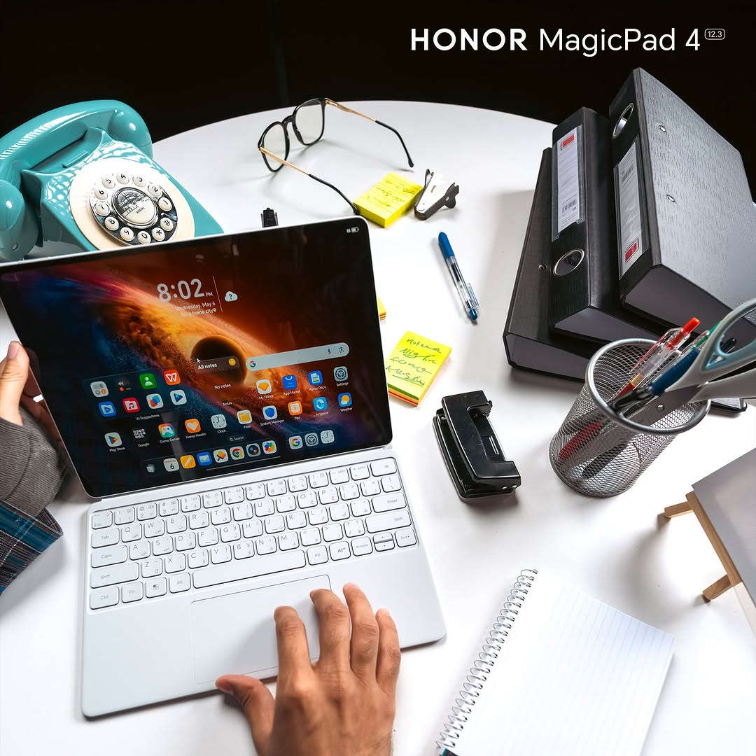 إنتاجية بمستوى الـPC… بلمسة واحدة فقط ✨💻
مع تابلت  HONOR MagicPad 4 المدعوم بالذكاء الاصطناعي، انتقل بين مهامك بسلاسة أكبر واستمتع بتجربة عمل أكثر ذكاءً أينما كنت.
#HONORMagicPad4 
.
بەکارهێنانی بەهێز بە ئاستی کۆمپیوتەر... تەنها بە یەک هەنگاو ✨💻
لەگەڵ تابلێتی HONOR MagicPad 4 کە بە زیرەکی دەستکرد کاردەکات، دەتوانیت بە ئاسانی لە نێوان کارەکانت بگۆڕە و چێژ لە ئەزموونی کارکردنی زیرەکتر وەربگریت لە هەر شوێنێک بیت.
#HONORMagicPad4 
أطلبه الان مع الهدايا الكاملة 
ماوس وقلم وكيبورد 
بسعر 
1260000 دينار 
لطلب يرجى زيارة متجر 
هونر الاجراس 
https://belltel-store.com/ar/honor-magicpad4.html 
او مراسلة الصفحة 
والأتصال بهاتف خدمة الزبائن 
من ال 9صباحا حتى ال5عصرا
***********
***********
