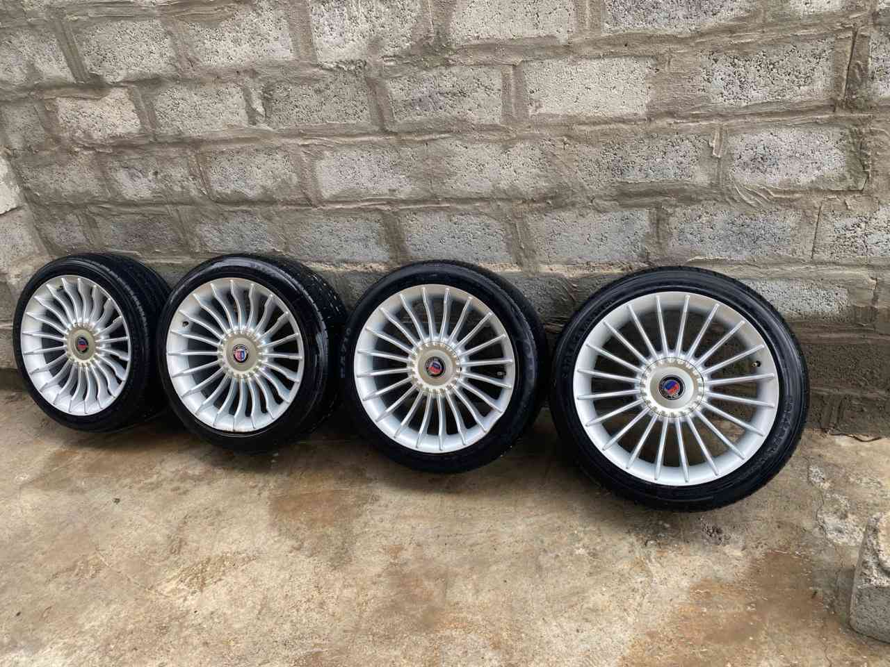 السلام عليكم
تخم ويل البنا  تو سايز واحد بي عواج واحد بي فطر بسيط ممصلحات بعدهن ع وضعهن موضحات بصوره زوج تاير نص عمره  السعر 450 مكان صلاح الدين بلد ممتواجد ع الفيس ***********
