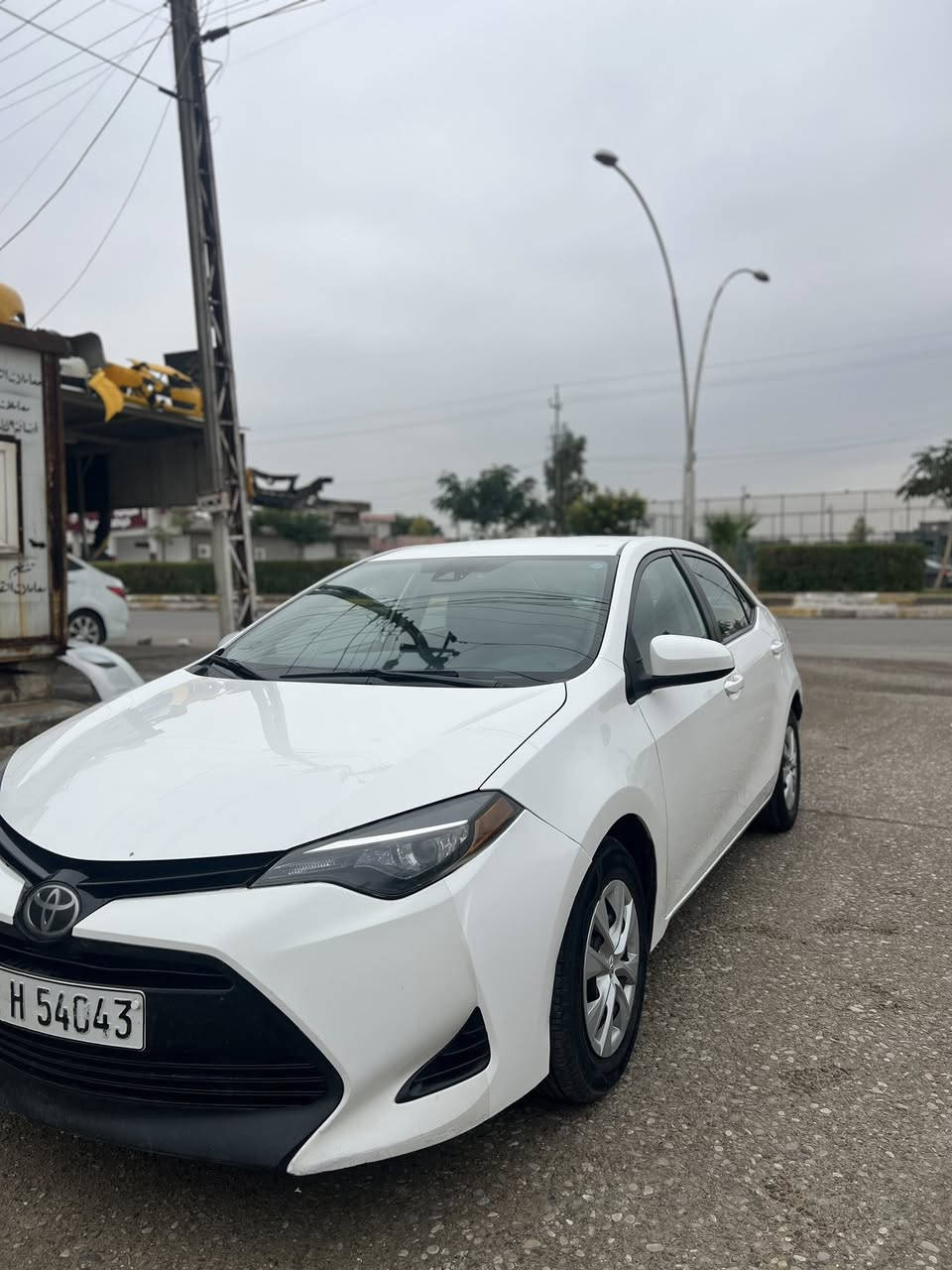 سلام عليكم كورلا موديل 2017 بدون صبغ بدون دواخل بدون يرباكات  جاملغ سكن امبدل ابلادي باب السكن مفتوح رادار حجر صالنصه كله موجود تايرات جديد صدر امامي خلفي جديد سنويه لغاية 2030 رقم هزه  جديد ماشيه 92 
مكاني كركوك 
السعر 150
 رقم موبايل***********
